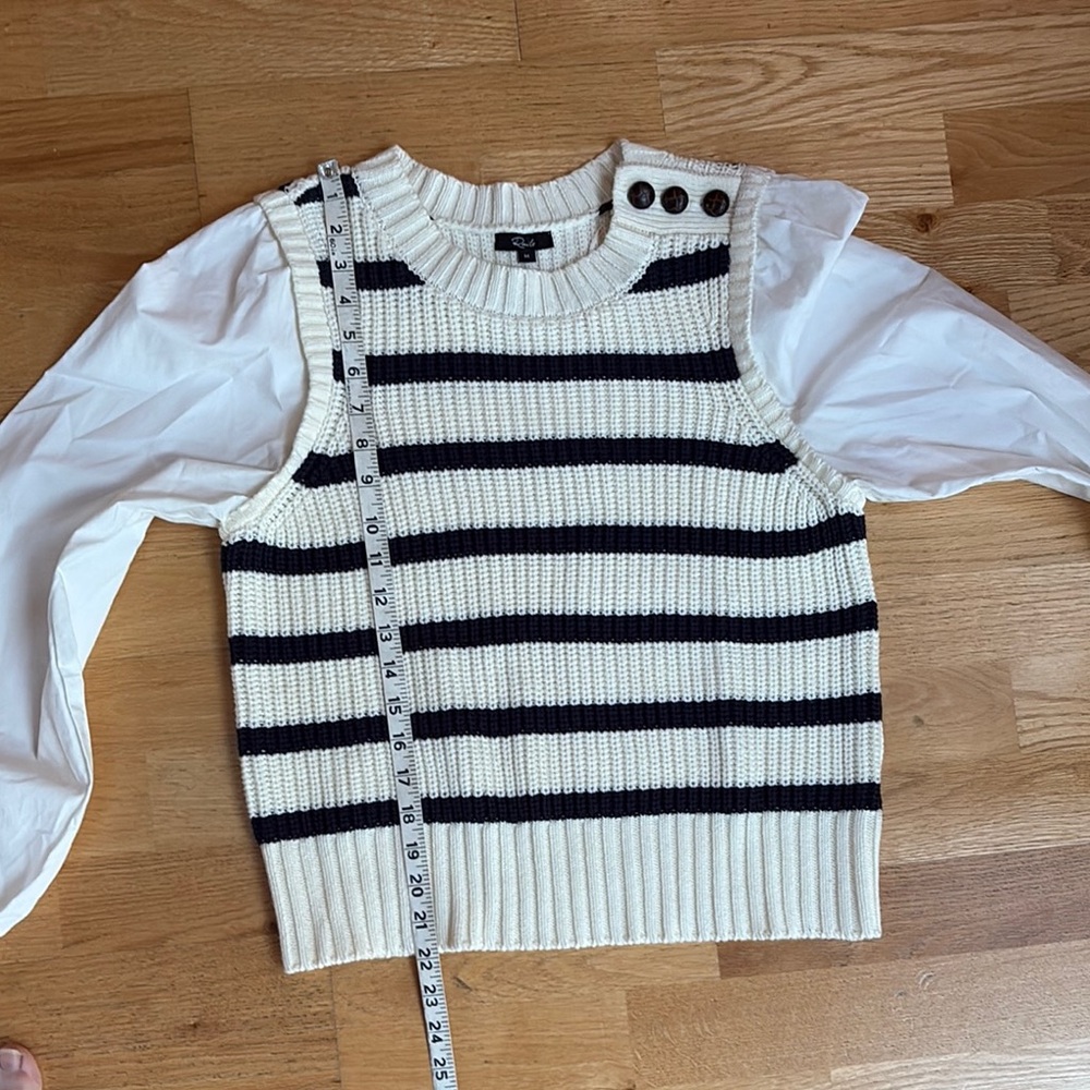 Rails Bambi Cream and Navy Sweater Top medium - Picture 5 of 13